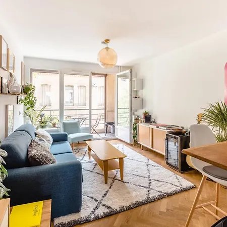 Guestready - Bright And Natural Flat With Balcony 18Th Arr Parijs