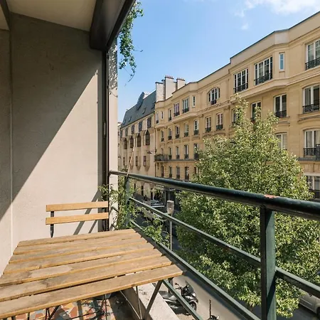 Guestready - Bright And Natural Flat With Balcony 18Th Arr * Paris